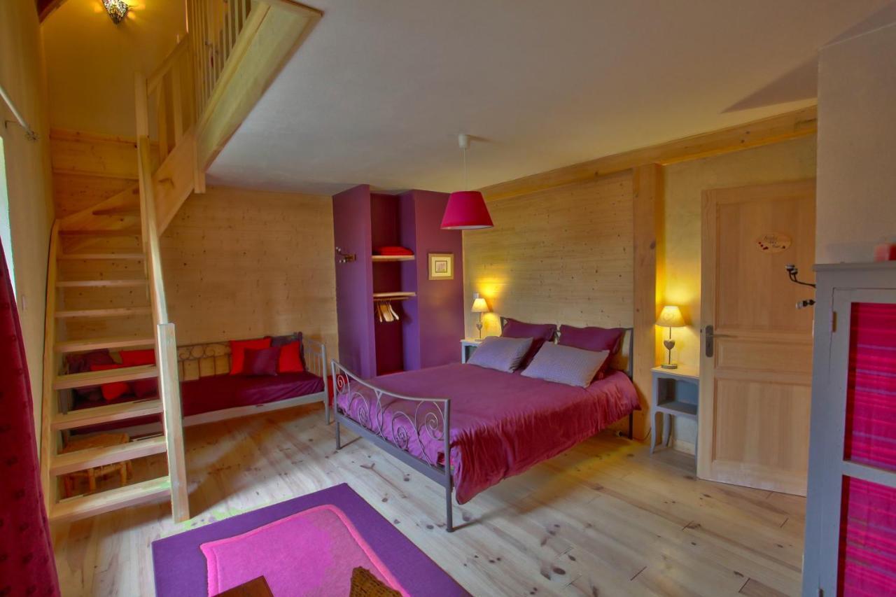Bed and Breakfast La Ferme De Madelonnet Saint-Jeures Exterior foto