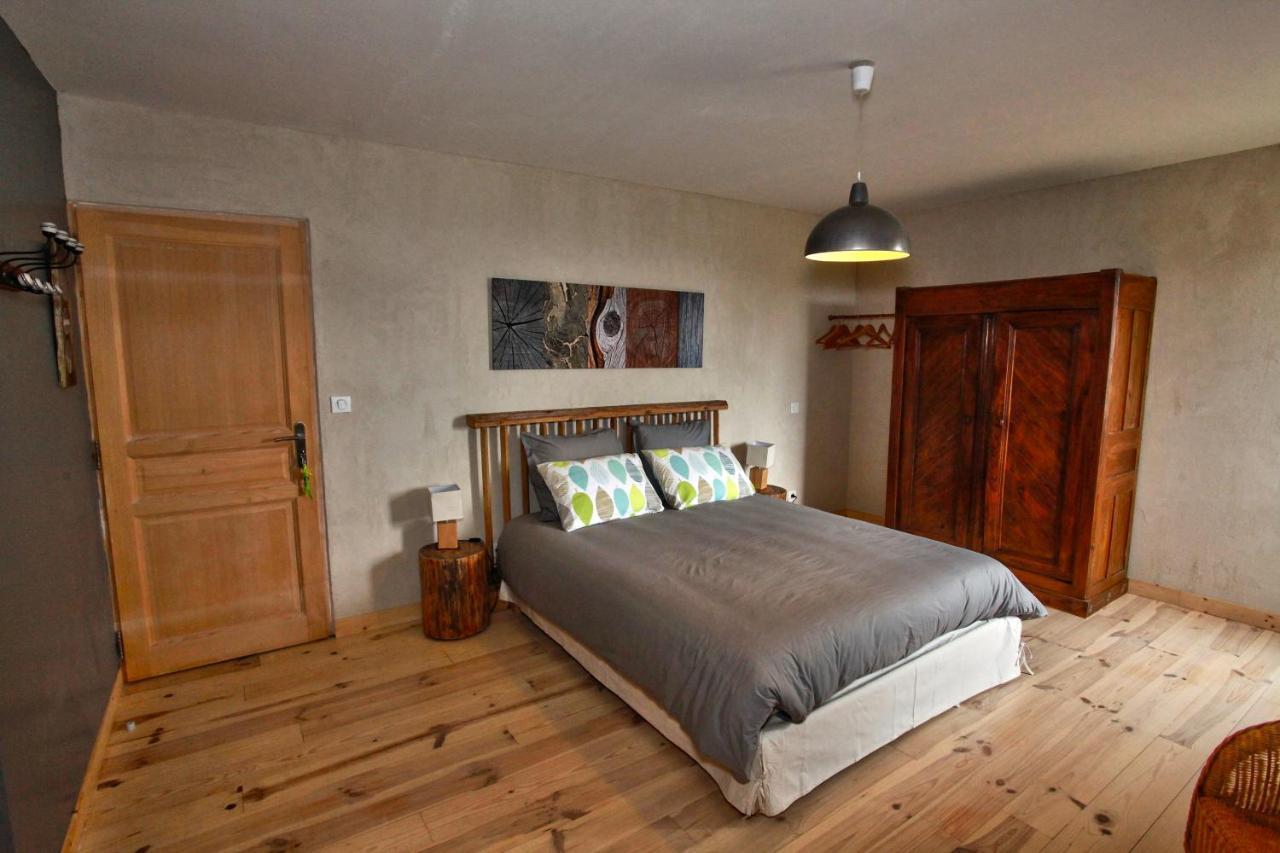 Bed and Breakfast La Ferme De Madelonnet Saint-Jeures Exterior foto