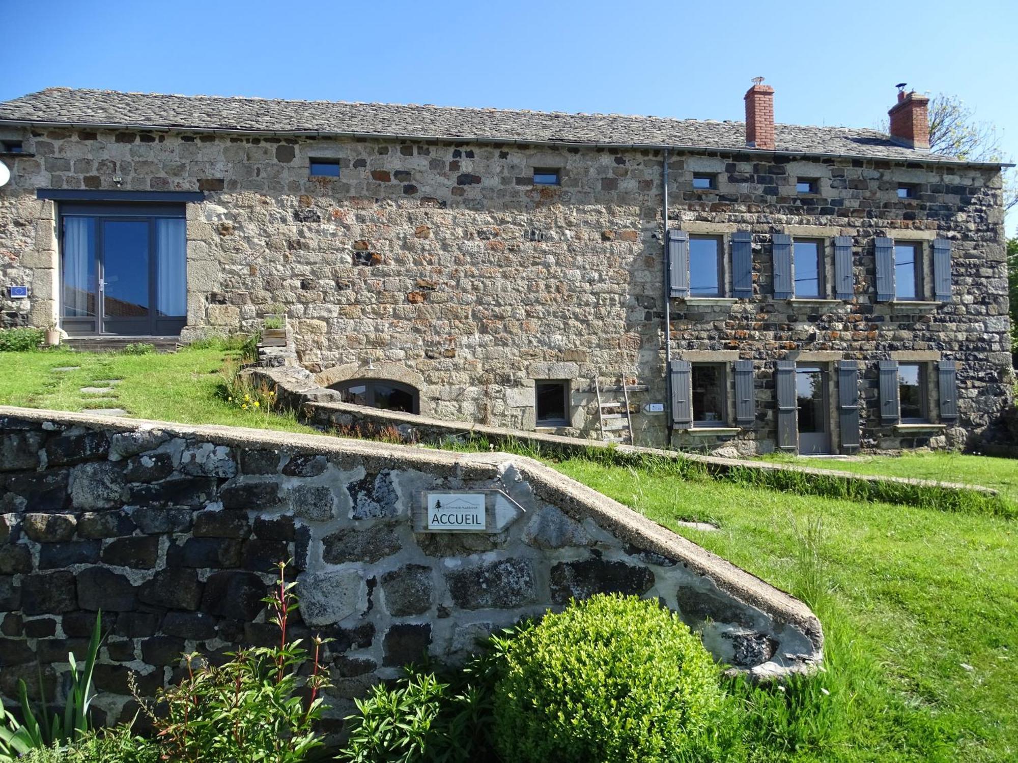Bed and Breakfast La Ferme De Madelonnet Saint-Jeures Exterior foto